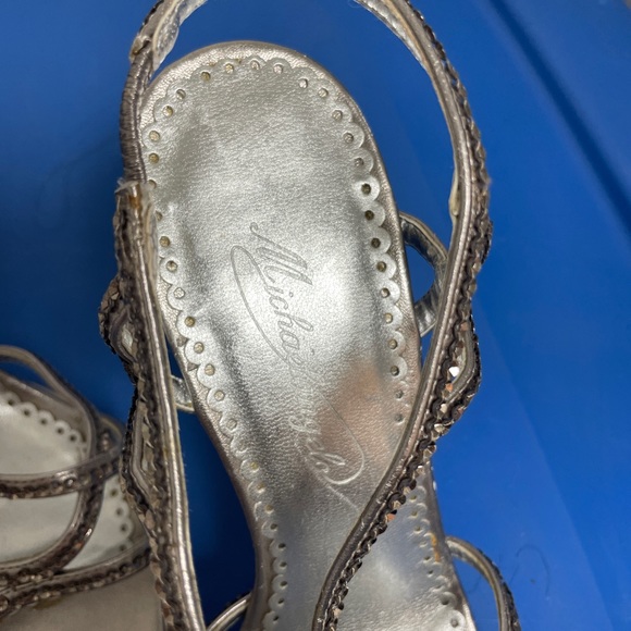 Women’s heels. Size 6 - Picture 4 of 4